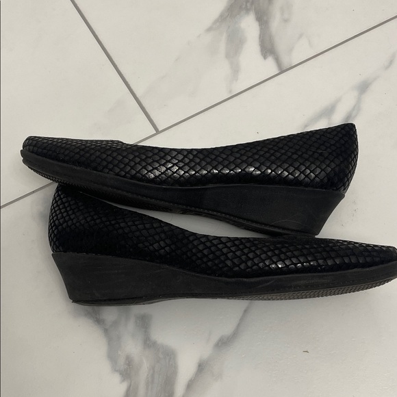 Piccadilly Black Women's Shoes Wedge Heel Flats Sz 36 - Picture 2 of 10